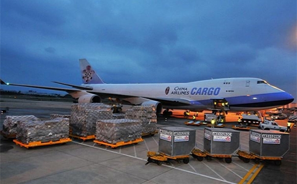 上?？者\進口報關公司